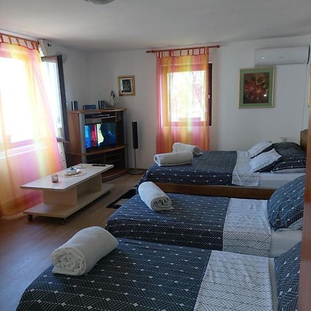 Studio Apartman Kotro Beli Manastir ภายนอก รูปภาพ