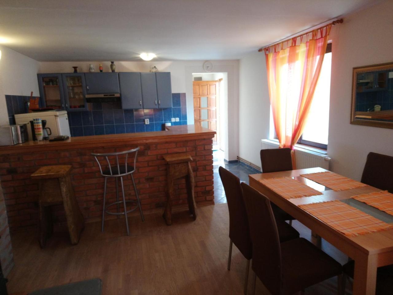 Studio Apartman Kotro Beli Manastir ภายนอก รูปภาพ